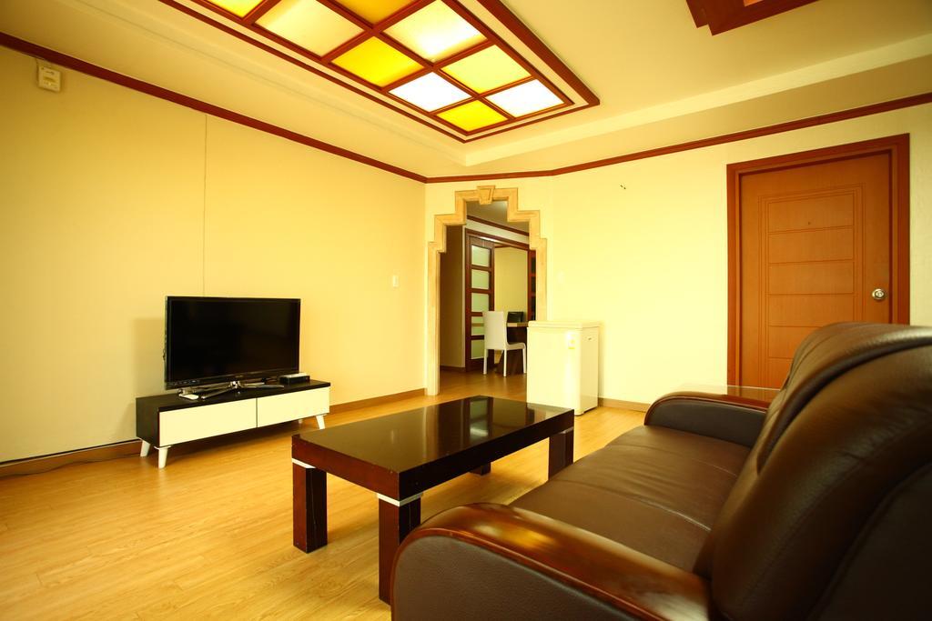 Bluesky Pension Pocheon Buitenkant foto