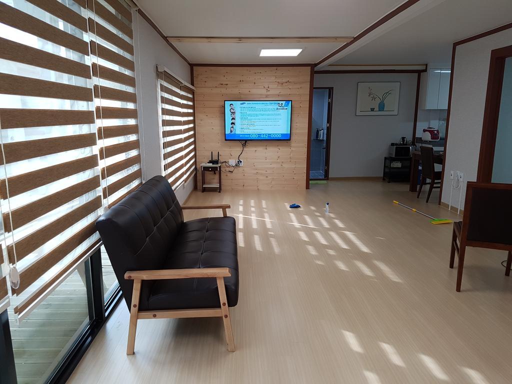 Bluesky Pension Pocheon Buitenkant foto